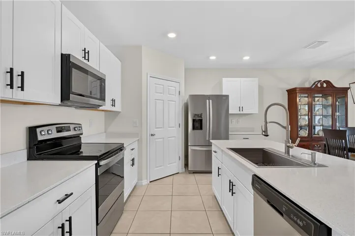 19139 Evergreen Rd, Fort Myers, Florida 33967