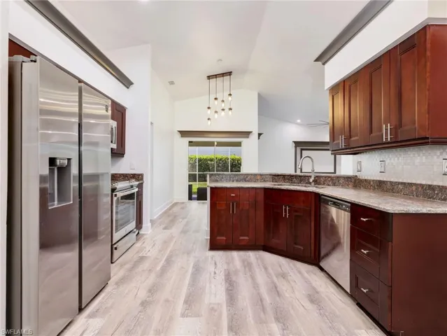 21232 Waymouth Run, Estero, Florida 33928