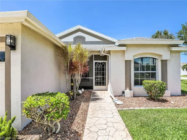 21232 Waymouth Run, Estero, Florida 33928