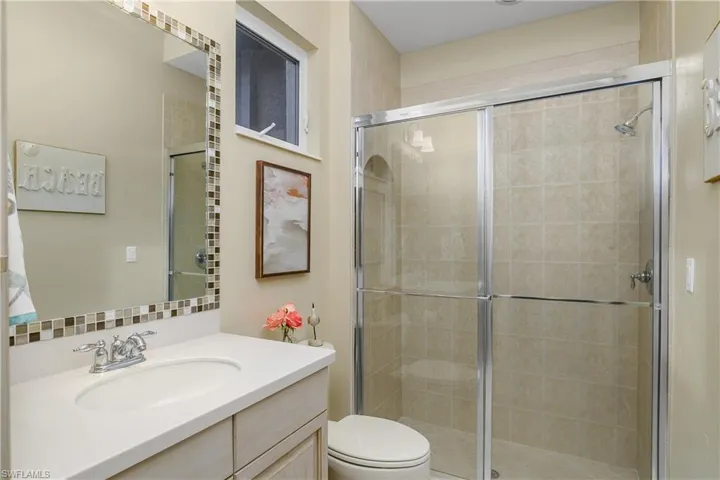 8942  Shenendoah  CIR, Naples, FL 34113