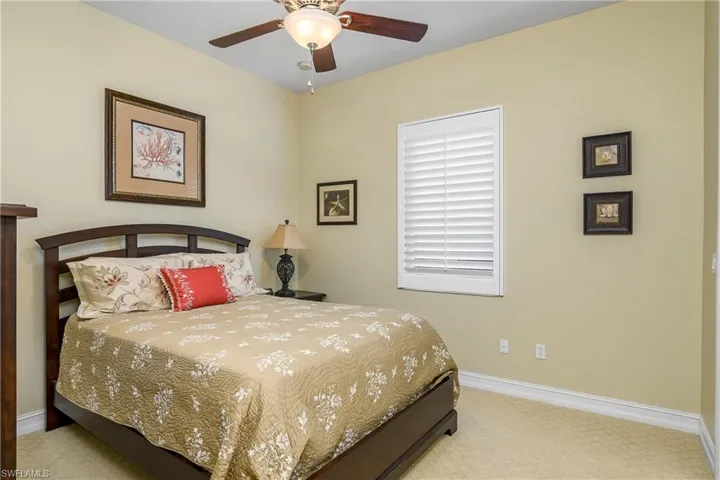 8942  Shenendoah  CIR, Naples, FL 34113