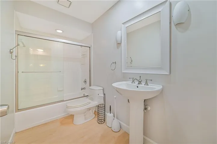 17611 Boat Club Dr, Fort Myers, Florida 33908
