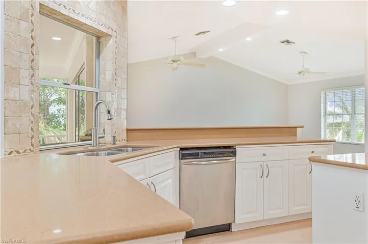 17611 Boat Club Dr, Fort Myers, Florida 33908