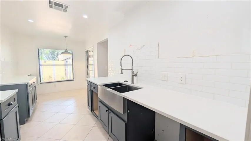 13147 Hampshire Ct, Fort Myers, Florida 33919