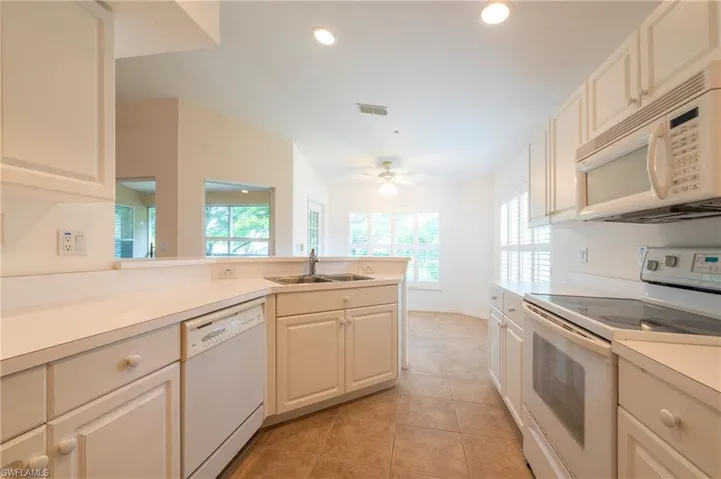 326  Dover  PL, Naples, FL 34104