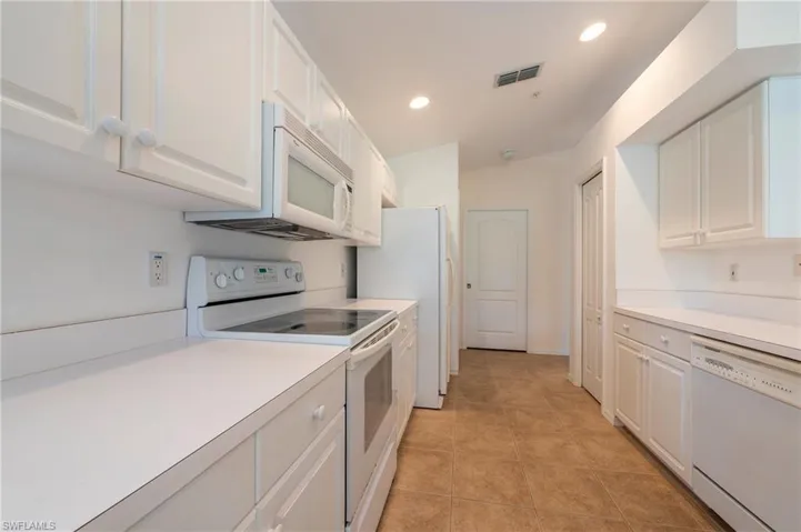 326  Dover  PL, Naples, FL 34104