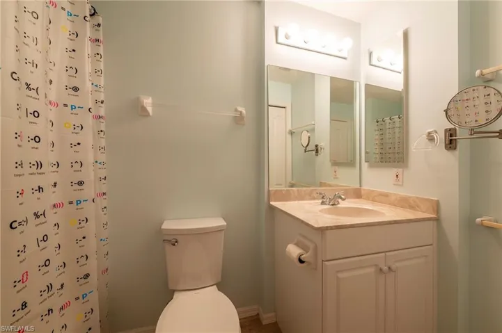 326  Dover  PL, Naples, FL 34104