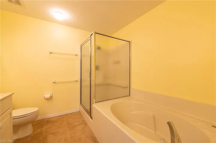 326  Dover  PL, Naples, FL 34104