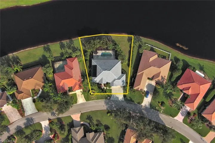 12043  Mahogany Isle  LN, Fort Myers, FL 33913