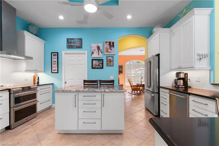 12043  Mahogany Isle  LN, Fort Myers, FL 33913