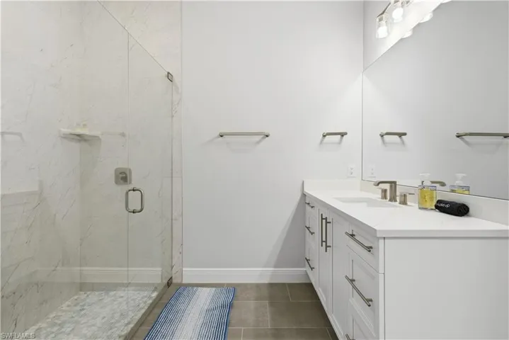 711  91st N AVE, Naples, FL 34108
