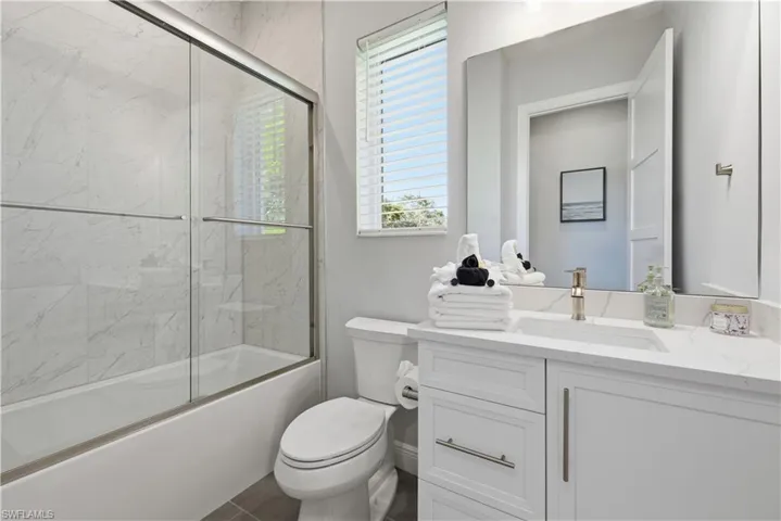 711  91st N AVE, Naples, FL 34108