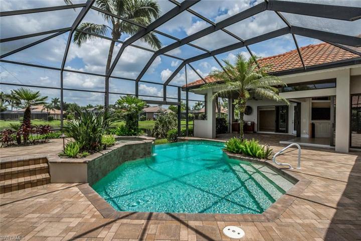 Pool View, Raised Spa