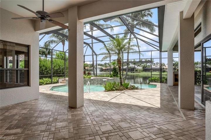 Lanai w/ Under Truss Area, Great for Entertaining Family & Guests