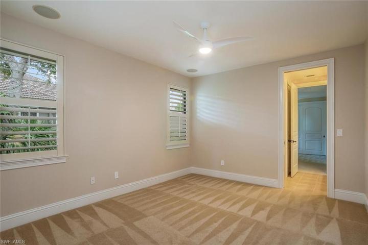 2nd Guest Bedroom w/ Walk-in Closet