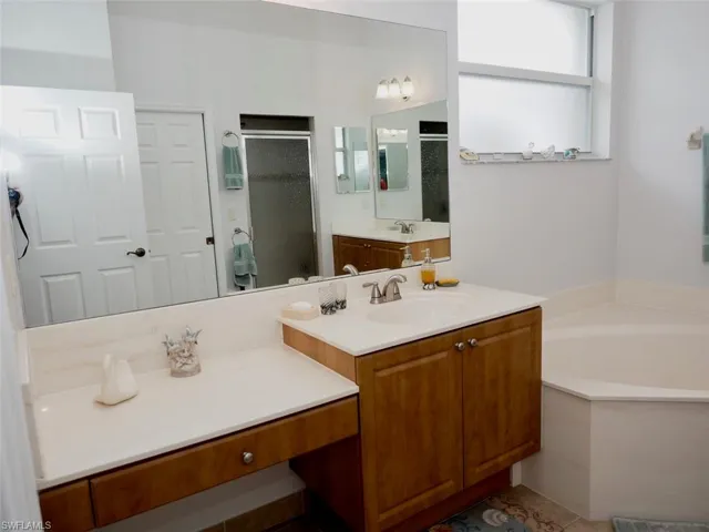 9378  Sun River  WAY, Estero, FL 33928
