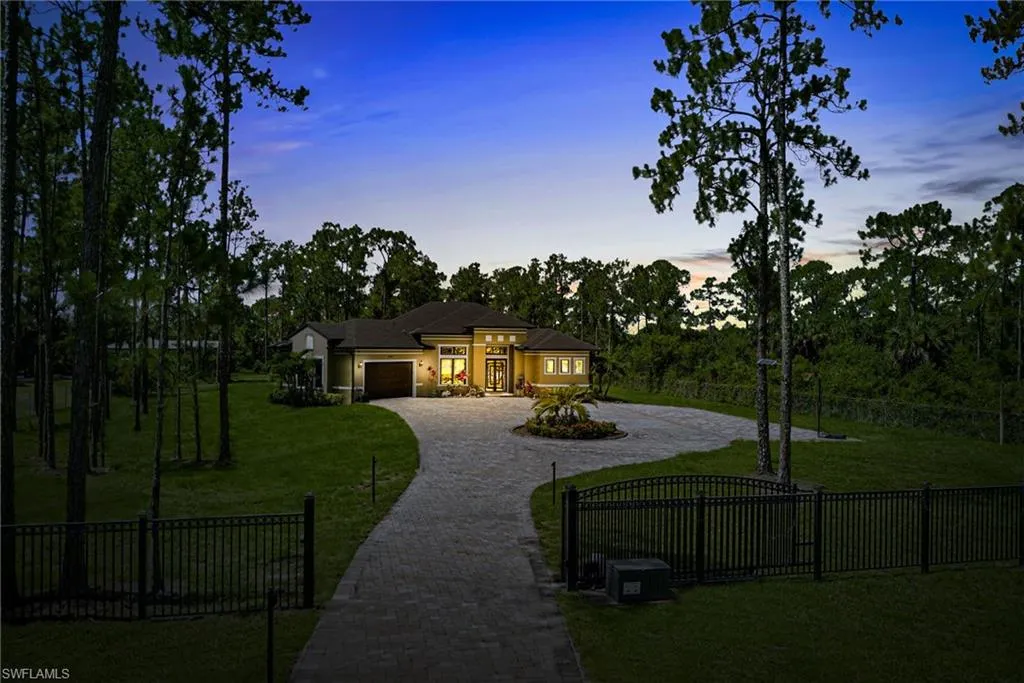 1912 Jung BLVD, Naples, FL 34120,225056105