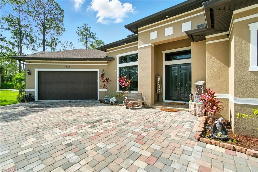 1912 Jung BLVD, Naples, FL 34120,225056105