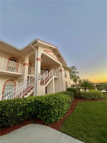 668  Mardel  CT, Naples, FL 34104