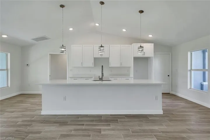 1409 Ne 18th Pl, Cape Coral, Florida 33909