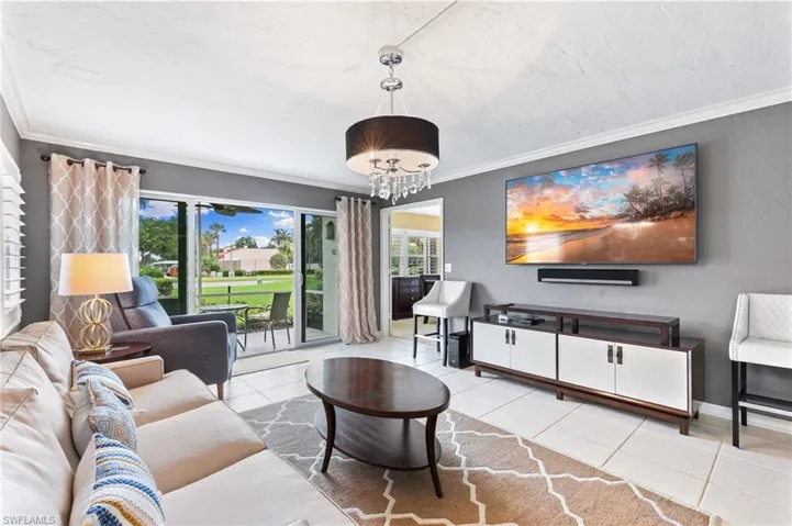 Beautifully furnished, ready to move in