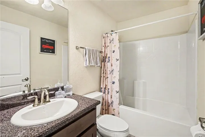 1223 Nw 15th Pl, Cape Coral, Florida 33993