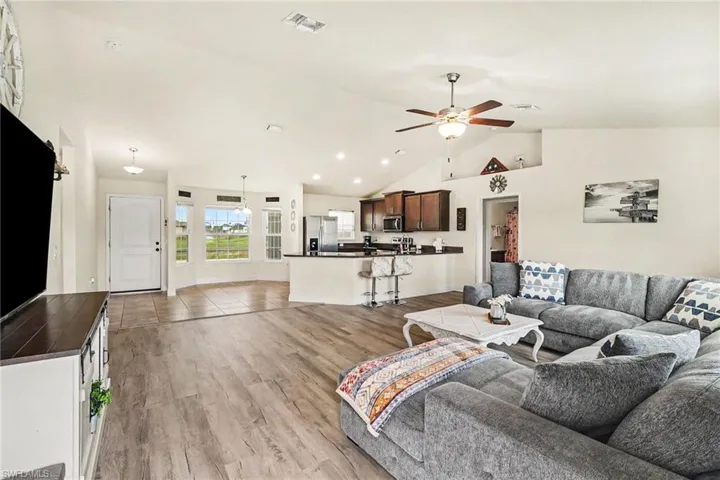 1223 Nw 15th Pl, Cape Coral, Florida 33993