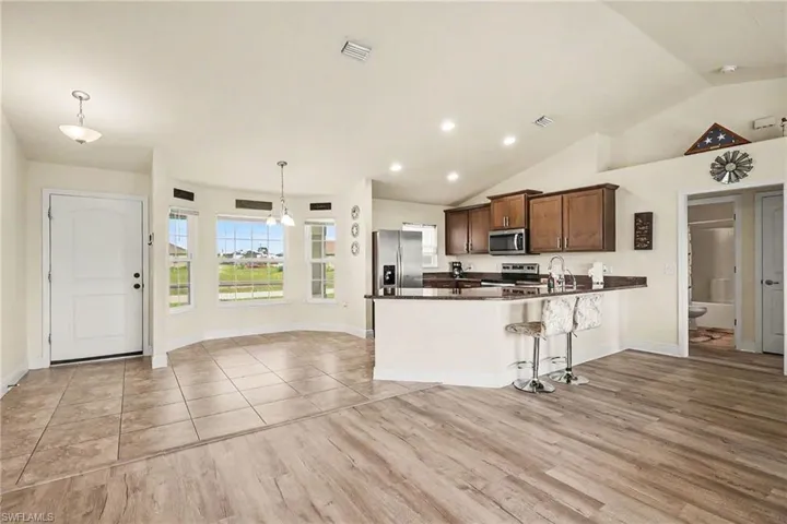 1223 Nw 15th Pl, Cape Coral, Florida 33993