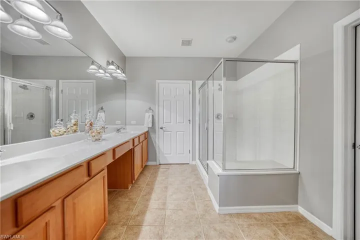 2616 Somerville LOOP # 2104, CAPE CORAL FL 33991