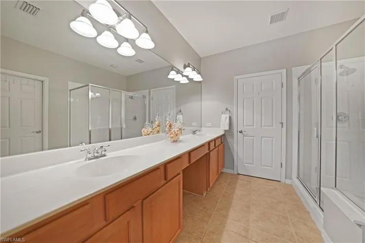 2616 Somerville LOOP # 2104, CAPE CORAL FL 33991