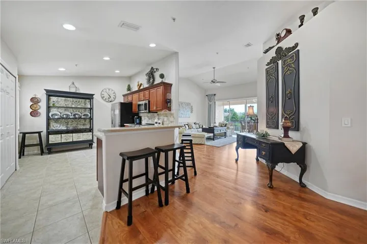 2616 Somerville LOOP # 2104, CAPE CORAL FL 33991