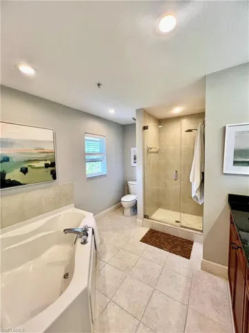 10091  Lake Cove  DR, Fort Myers, FL 33908