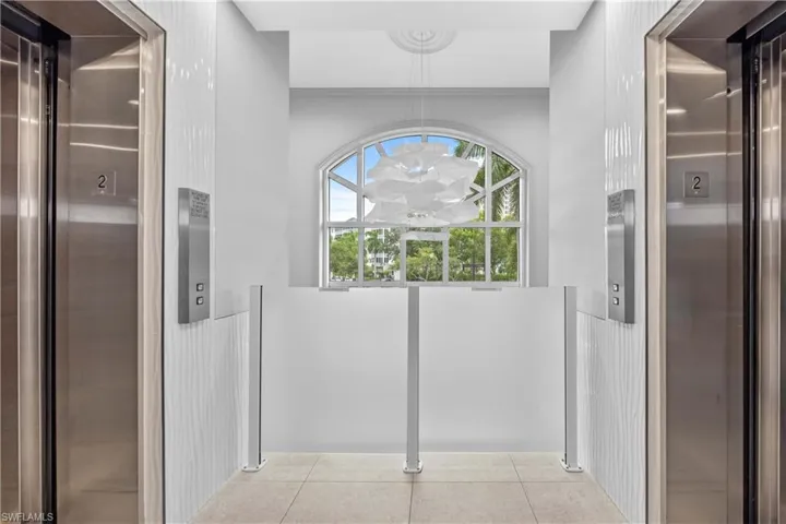 400  Flagship  DR, Naples, FL 34108