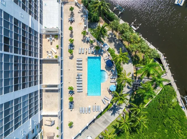 400  Flagship  DR, Naples, FL 34108