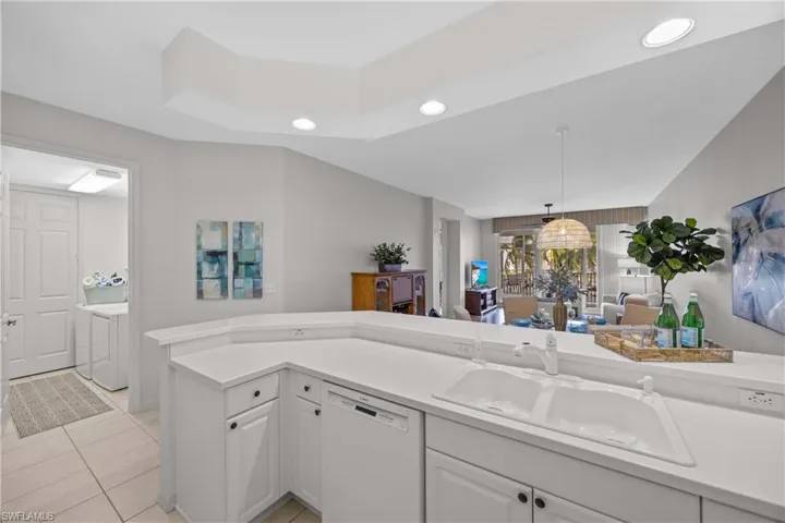 400  Flagship  DR, Naples, FL 34108