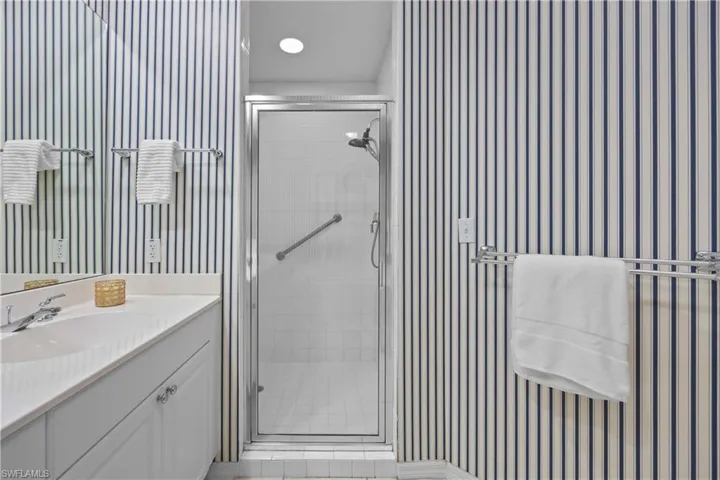 400  Flagship  DR, Naples, FL 34108