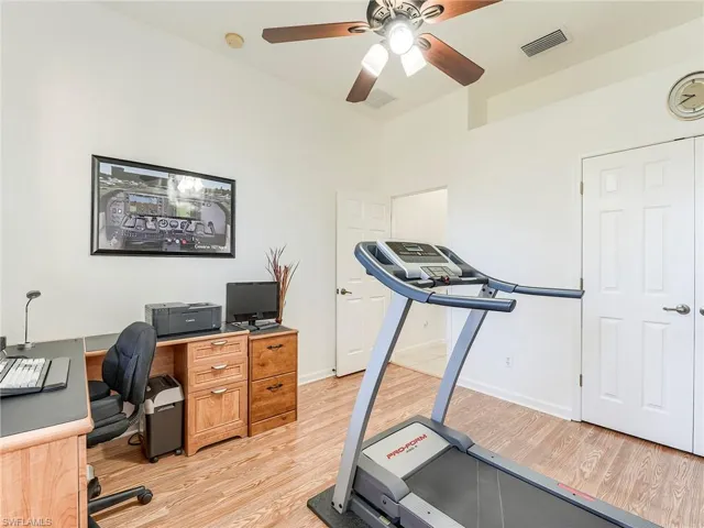 Guest Bedroom #1