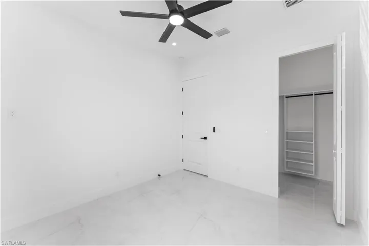 3414 W Gator Cir, Cape Coral, Florida 33909