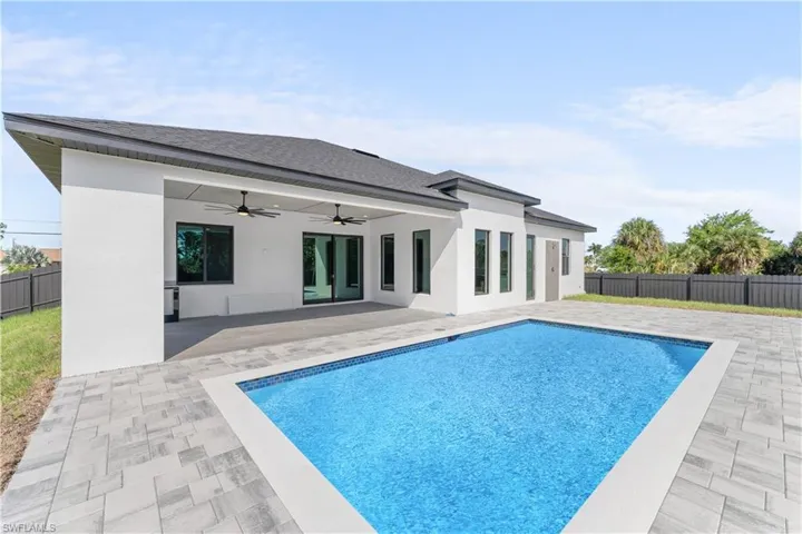 3414 W Gator Cir, Cape Coral, Florida 33909