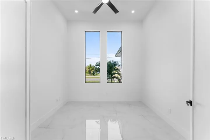 3414 W Gator Cir, Cape Coral, Florida 33909