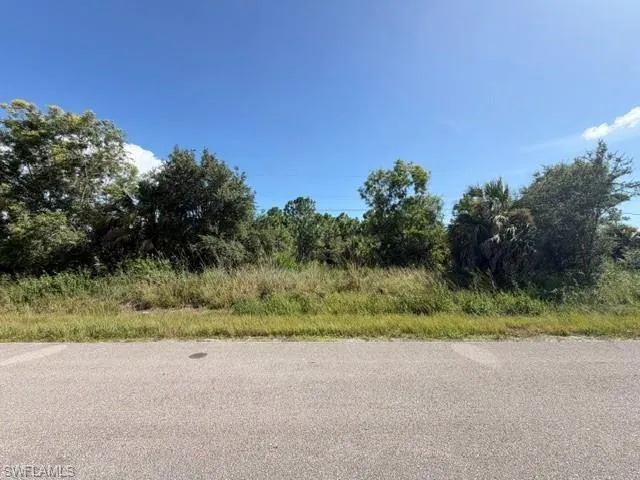 512 47th Ave Ne, Naples, Florida 34120