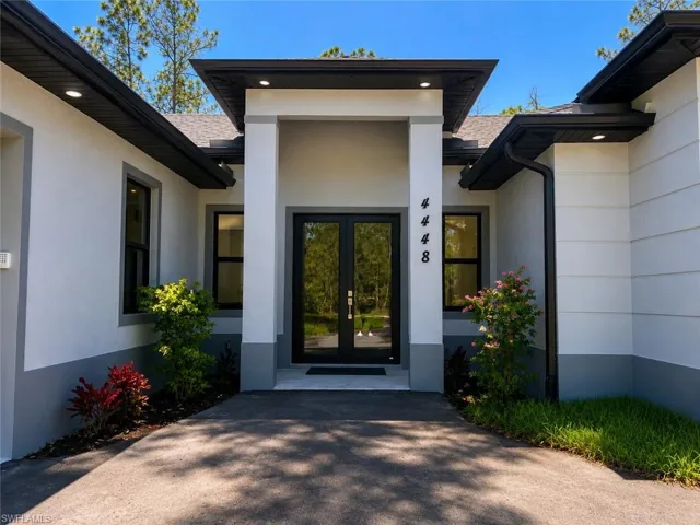 4448 14th Ave Ne, Naples, Florida 34120