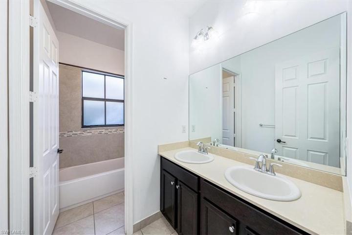 5551 Ferrari AVE, AVE MARIA FL 34142