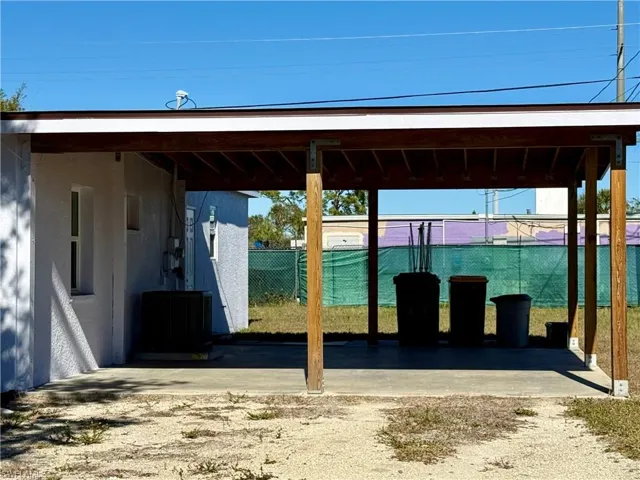 205 Martin Dr Ne, Port Charlotte, Florida 33952