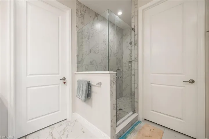 2555  Seychelles  DR, Naples, FL 34112