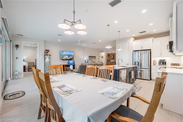 2555  Seychelles  DR, Naples, FL 34112