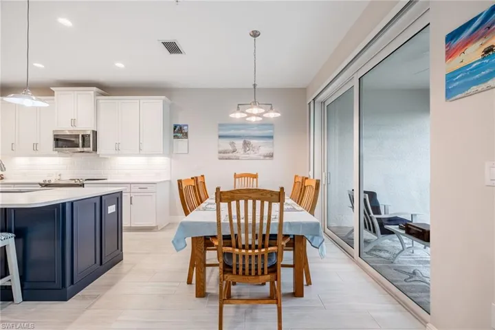 2555  Seychelles  DR, Naples, FL 34112