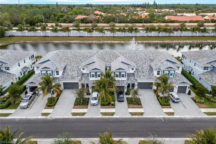 2555  Seychelles  DR, Naples, FL 34112