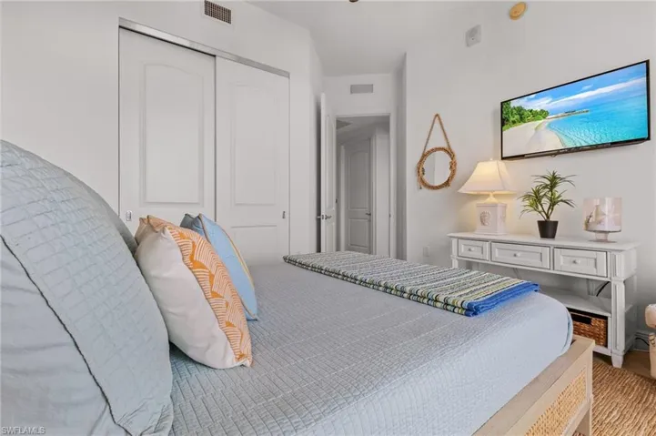 Guest bedroom
