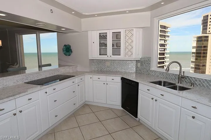 4251  Gulf Shore N BLVD, Naples, FL 34103